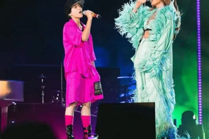 14-Year-Old daughter Jennifer Lopez out: She does not consider herself a girl