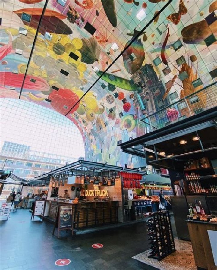 15 Unique Grocery Stores Youd Likely Love to Shop in at Least Once