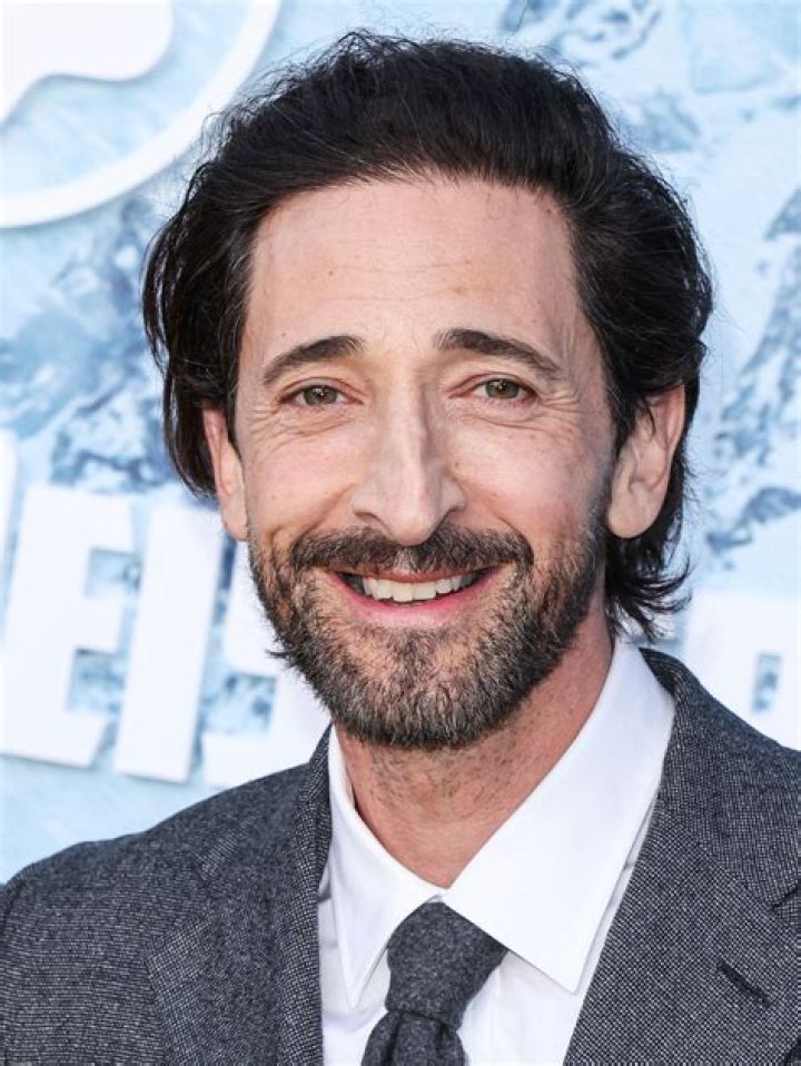 Adrien Brody Biography - Facts, Childhood, Family Life & Achievements