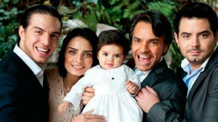 Aislinn Derbez Daughter