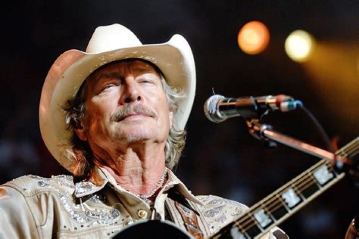 Alan Jackson career earnings and net worth