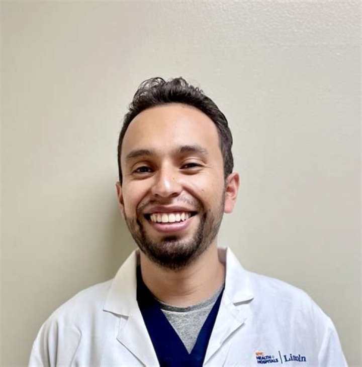 Dr. Alberto Romero, MD – Pasadena, TX