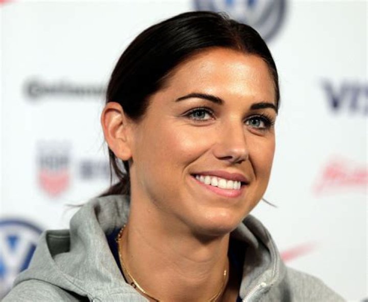 Alex Morgan Biography - Facts, Childhood, Family Life & Achievements