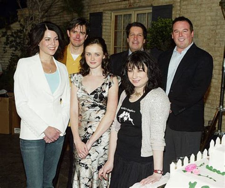 Alexis Bledel family: Husband, children, parents, siblings