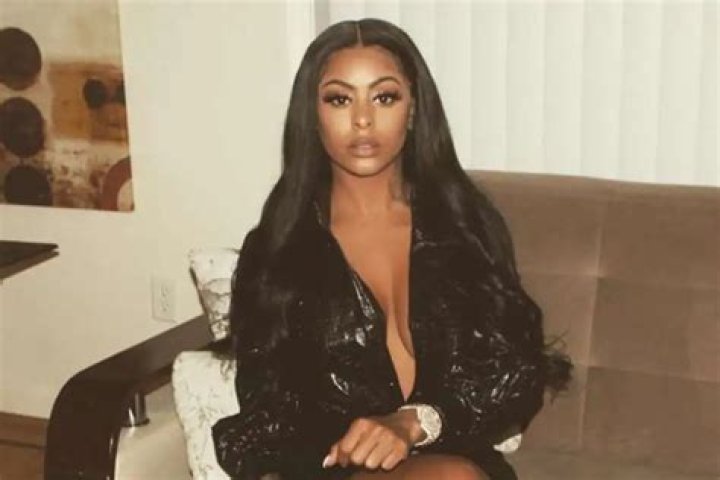 Alexis Skyy Shares A Message About Fake Friends Who Steal Your Idea