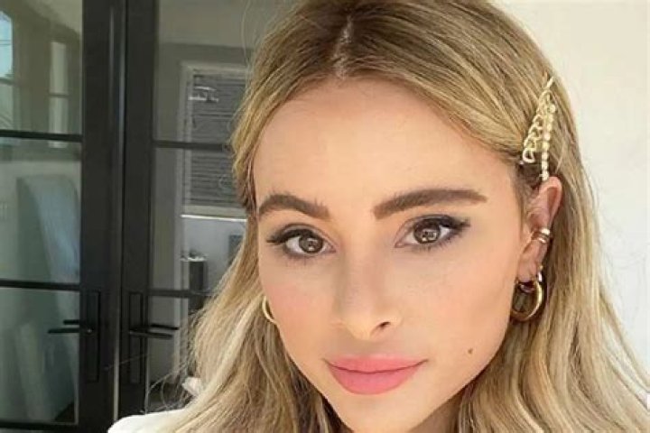 Amanda Stanton Is Summer Ready In Two Piece Bathing Suit And Zimmermann Skirt