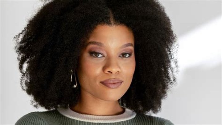 Ambyr Childers Bio, Wiki, Age, Height, Husband, Children, Parents, Jewelry, Movies and Net Worth.