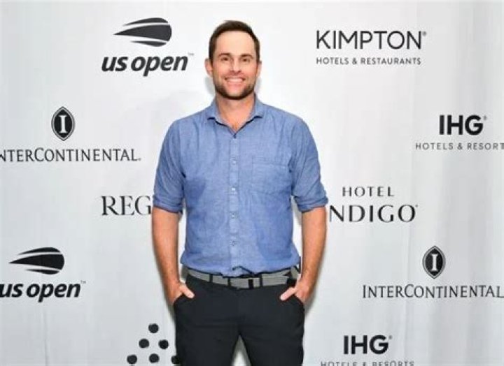 Andy Roddick Biography - Facts, Childhood, Family Life & Achievements