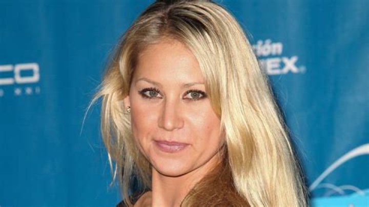 Anna Kournikova Biography - Facts, Childhood, Family Life & Achievements