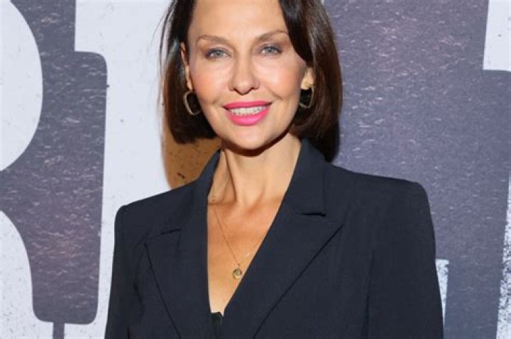 Anna Popek Net Worth, Income, Salary, Earnings, Biography