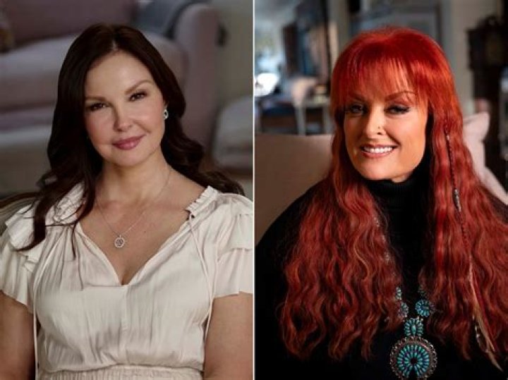 Are Ashley and Wynonna Judd close sisters? Are Wynonna and Naomi estranged?