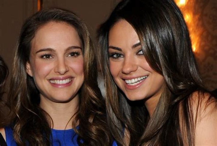 Are Ashley Judd and Natalie Portman friends?