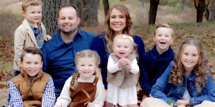 Are Josh and Anna Duggar still together? Where does Anna Duggar live with her 7 children?