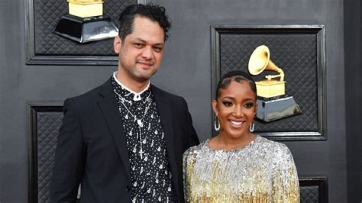 Are Mickey Guyton And Grant Savoy Still Married? Children And Details About Attorney Explained