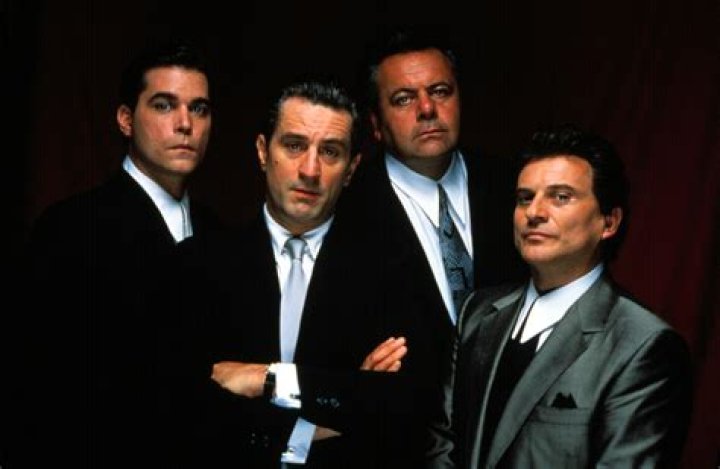 Are Ray Liotta and Robert De Niro friends?