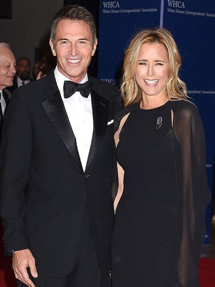 Are Tea Leoni and Tim Daly still together?