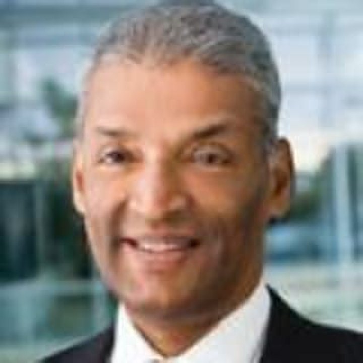 Dr. Aryan Mooss, MD – Omaha, NE