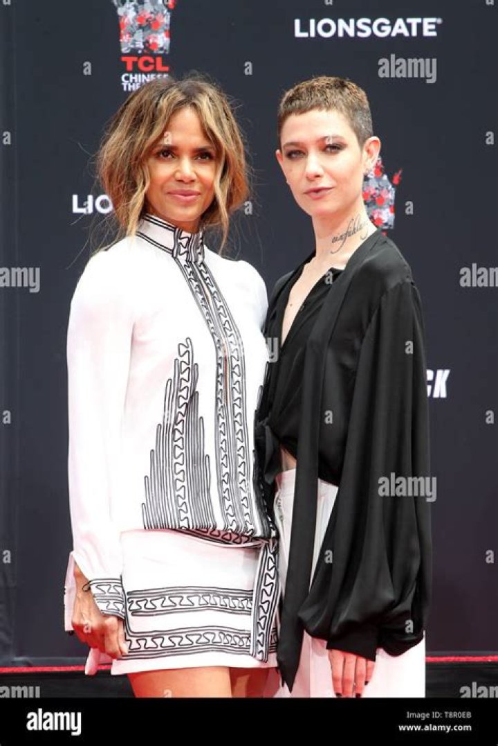 Asia Kate Dillon Bio, Wiki, Age, Height, Family, Husband, Children, Movies, Billions and Net Worth