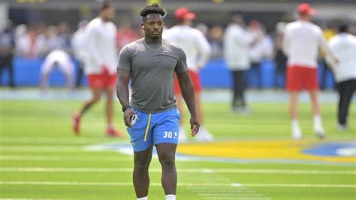 Austin Ekeler height and weight – Measurement in meters, feet, KG and Lbs