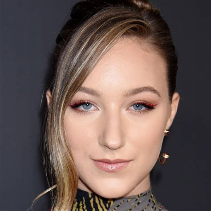 Tall Girl Actress Ava Michelle Wiki, Boyfriend, Age, Height & Net Worth