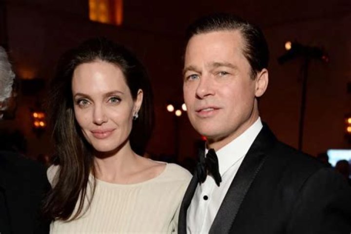 Brad Pitt And His Parents, Jane And William Pitt, Are Over The Moon, Thanks To This Sweet Gift From Angelina Jolie After Messy Divorce