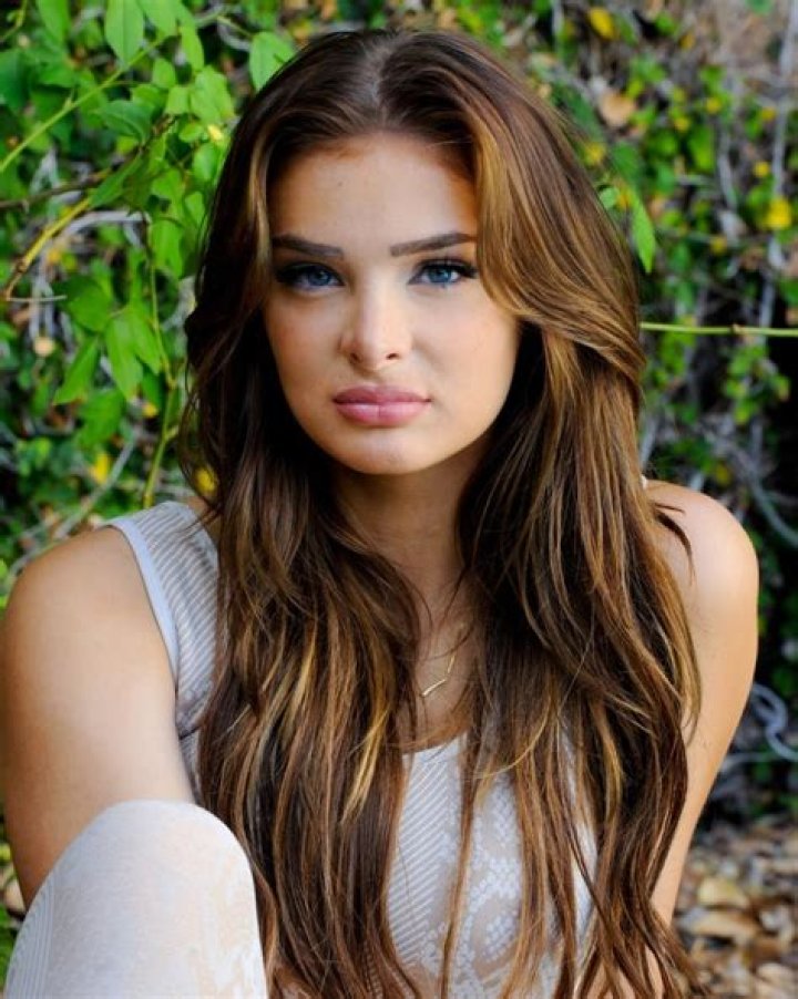 Brighton Sharbino Biography - Facts, Childhood, Family Life & Achievements