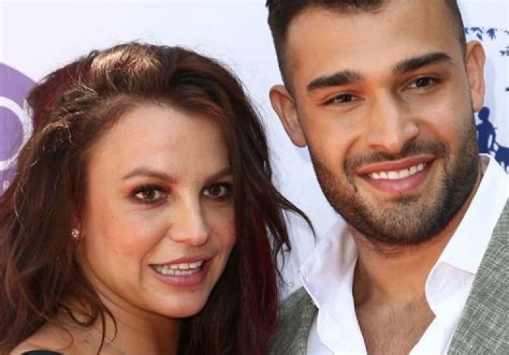 Britney Spears Ditches Red Carpet At Beauty Awards: ‘I Just Want To Go’