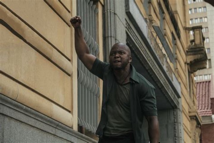 Calvin Khumalo Archives - Celebrities: Wiki, Age, Height, Net Worth, Relationship