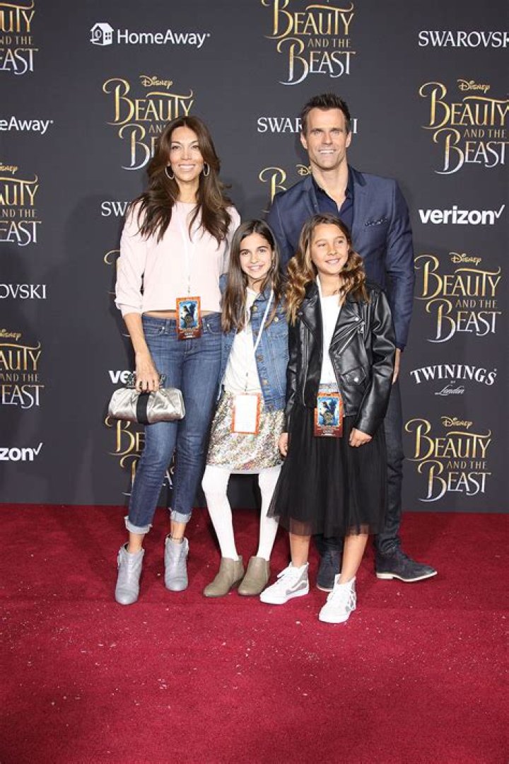 Cameron Mathison Bio, Age, Height, Wife, Family, All My Children, Movies, and Net Worth.