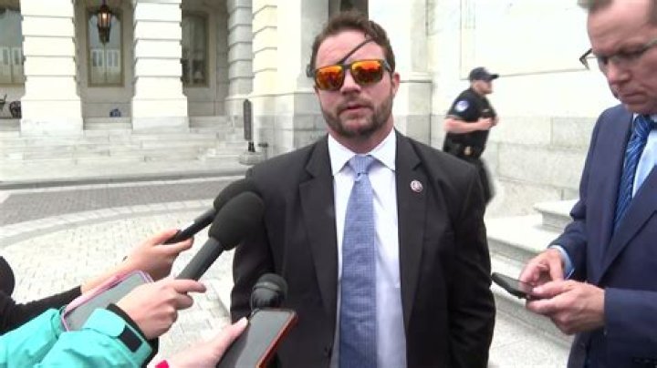 Can Dan Crenshaw run for president?