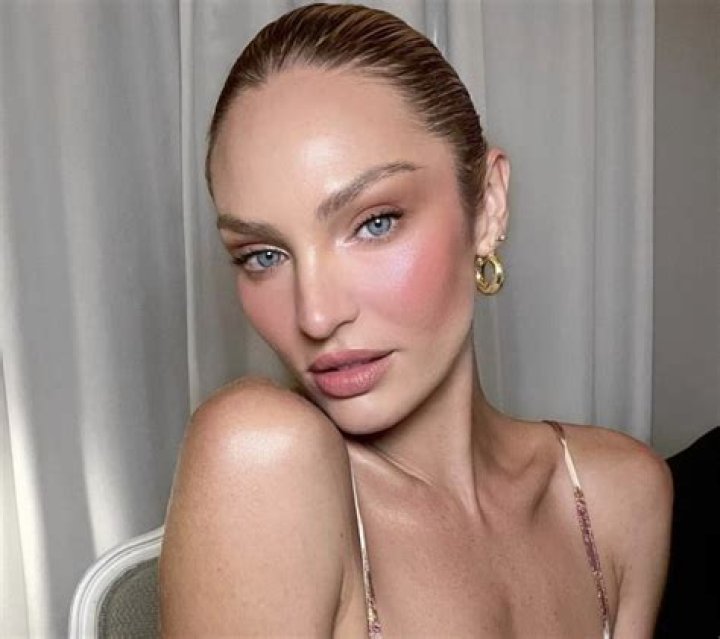 Candice Swanpoel Shares Swimsuit Photo From Mykonos — Celebwell