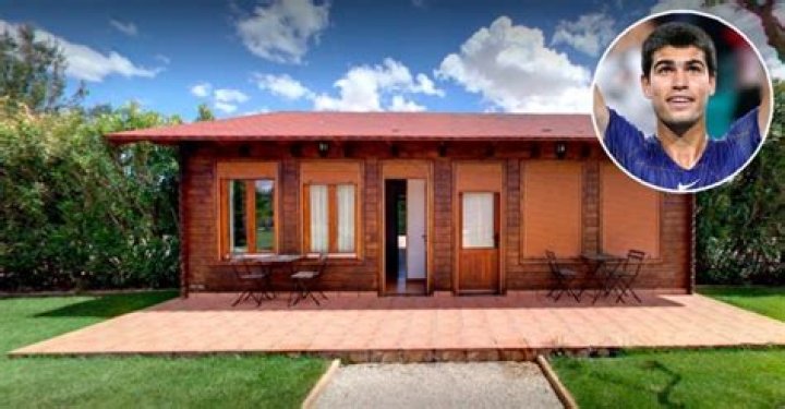 Carlos Alcaraz home: Where does Carlos Alcaraz live?