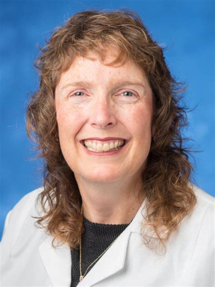 Dr. Carol Noall, MD – Chardon, OH