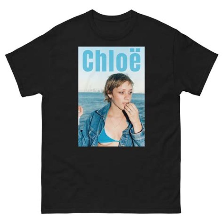 Chloë Sevigny Biography - Facts, Childhood, Family Life & Achievements