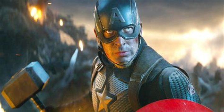 Chris Hemsworth Was Upset When He Found Out Cap Could Lift Mjolnir