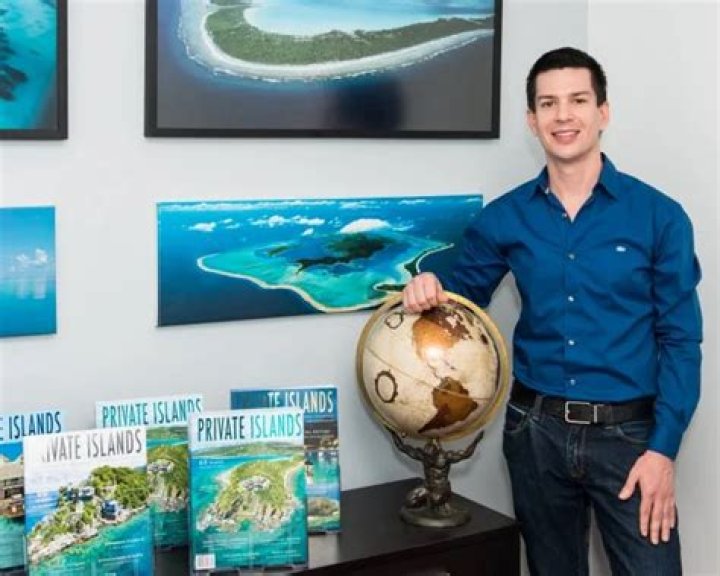 Chris Krolow Bio, Wiki, Age, Family, Wife, Private Islands, Island Hunters, and Net Worth