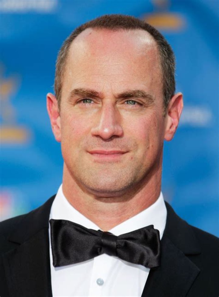 Christopher Meloni Biography - Facts, Childhood, Family Life & Achievements