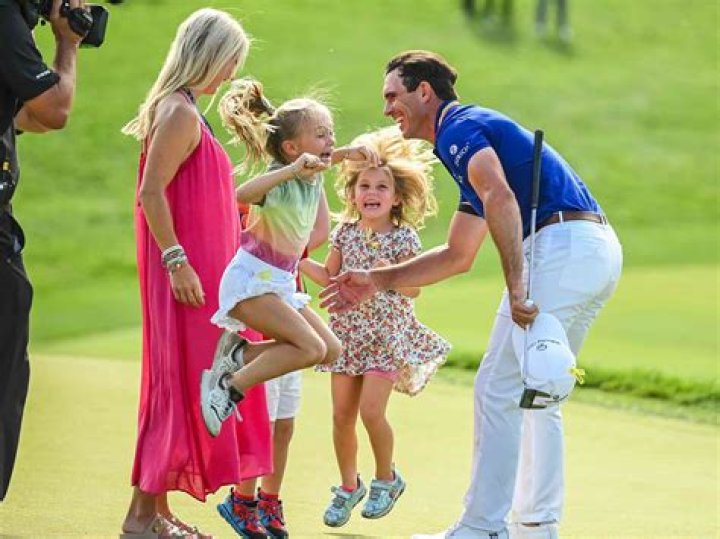 How old is Billy Horschel daughter?
