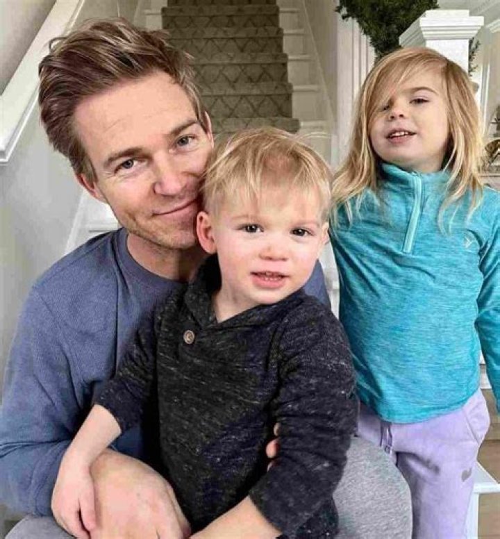 Connor Vanover Height, Age, Biography, Salary, Girlfriend, Nationality, Instagram, Parents