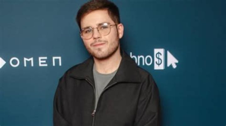 ConnorEatsPants – Bio, Facts, Family Life, Career