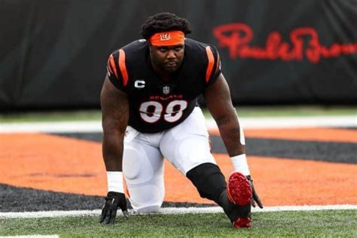 D.J. Reader Contract, Salary, Number, Weight, PFF, Teams, Net Worth