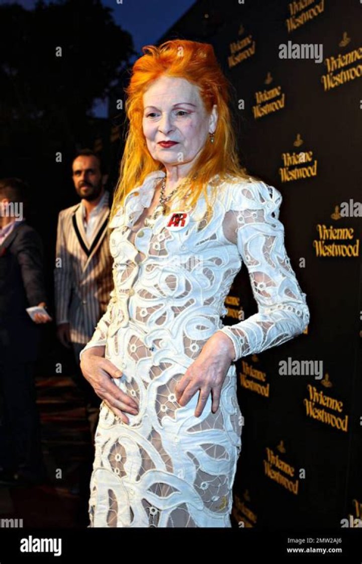 Dame Vivienne Westwood Biography - Childhood, Life Achievements & Timeline