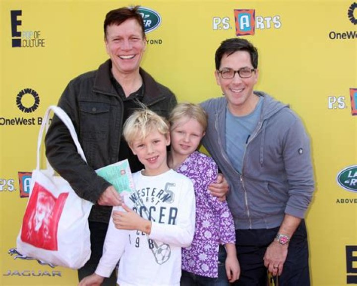 
Dan Bucatinsky And His Husband Don Roos Are Parents To Two Adopted Children 