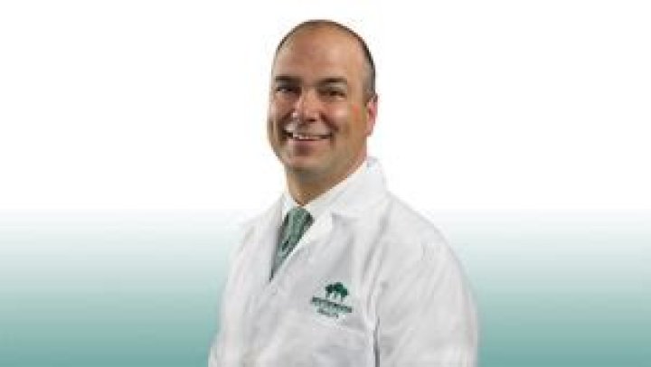 Dr. Daniel Ricchiuti, MD – Boardman, OH