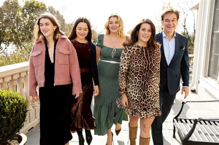 Meet Oliver Mustafa Oz, Zoe Yasemin Oz, Arabella Sezen Oz