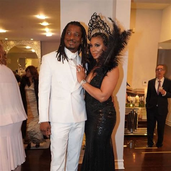 David Adefeso Praises His Sister, Ronnie