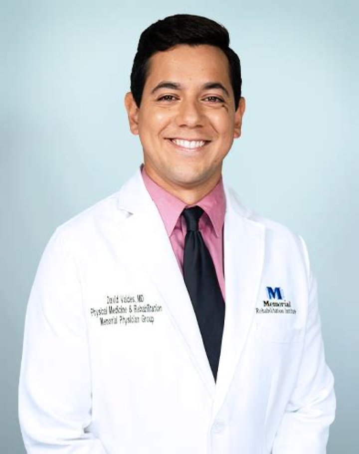 Dr. David Valdez, MD – Uvalde, TX