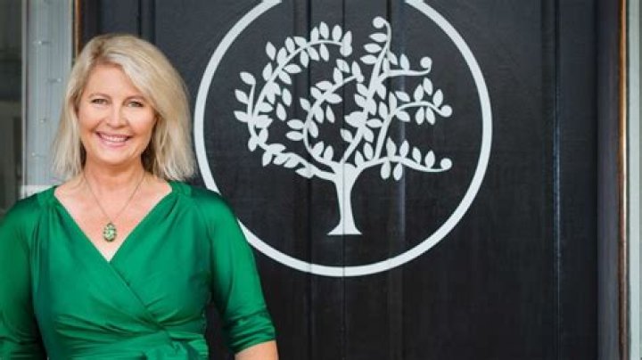 Deb Tribe Height, Age, Who, Husband, Biography, Wiki, Net Worth