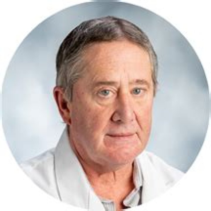 Dr. Dennis Thain, MD – Beach Park, IL