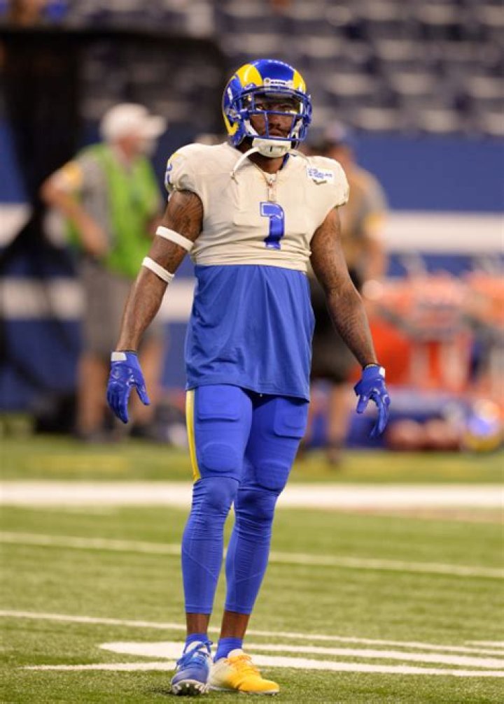 How tall is DeSean Jackson?